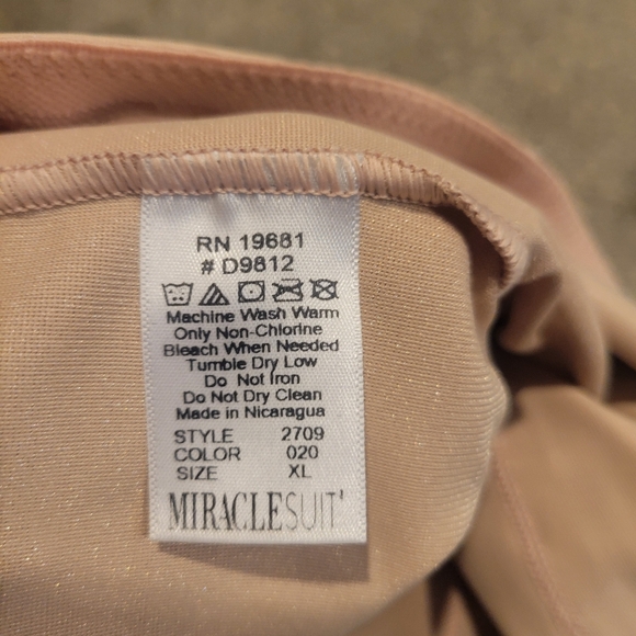 Miraclesuit Shapeware XL - Picture 6 of 6